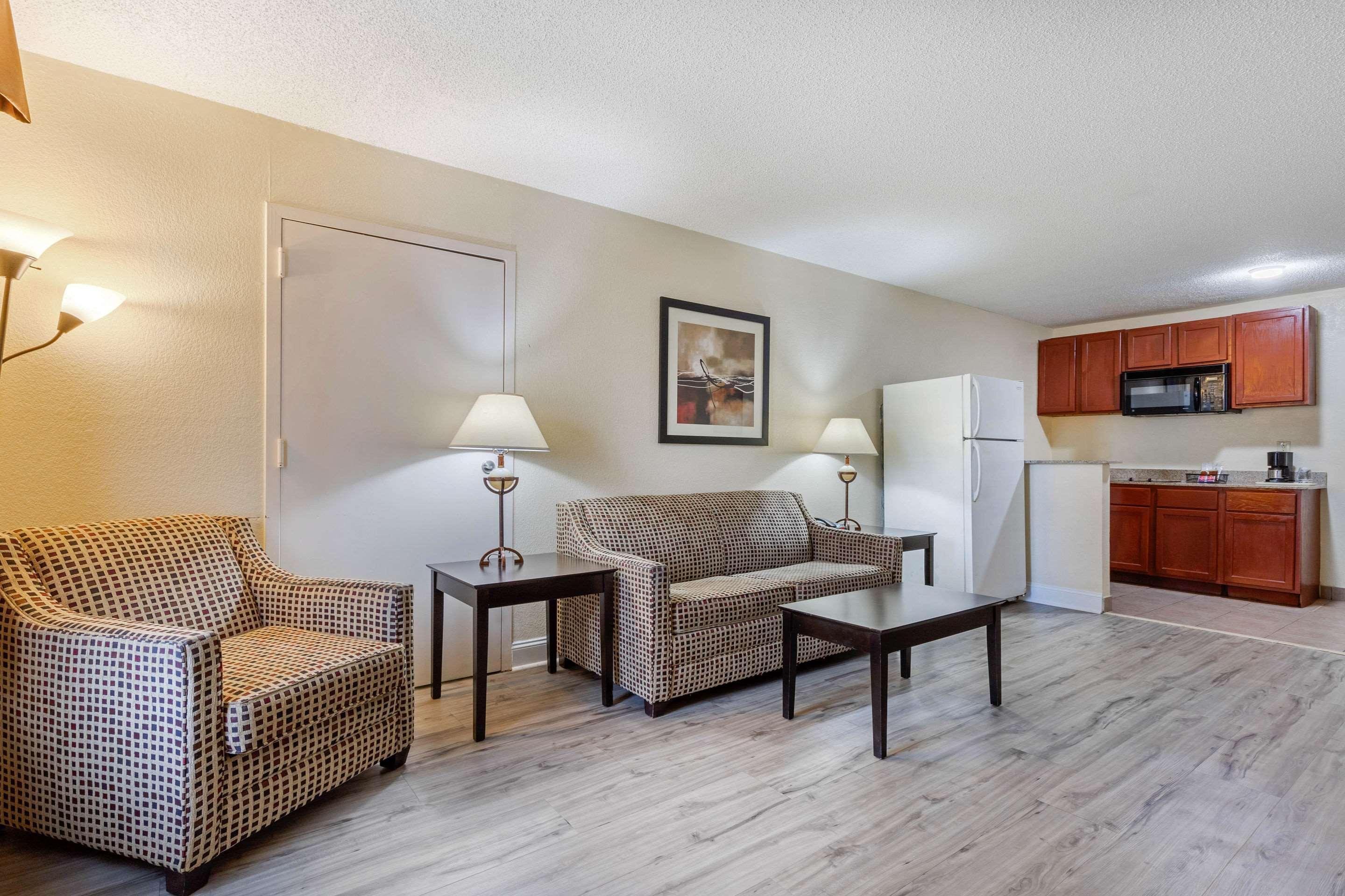 Quality Inn & Suites Lexington Exteriér fotografie