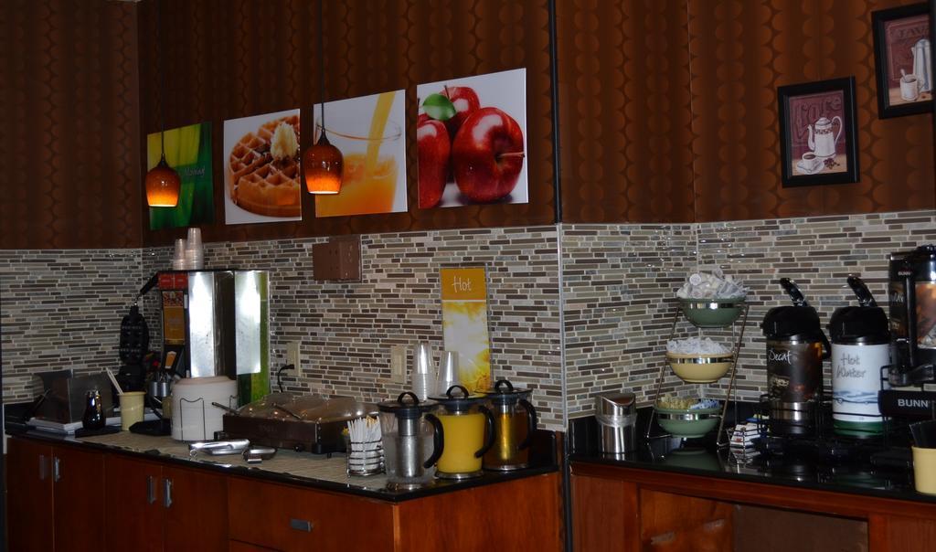 Quality Inn & Suites Lexington Exteriér fotografie