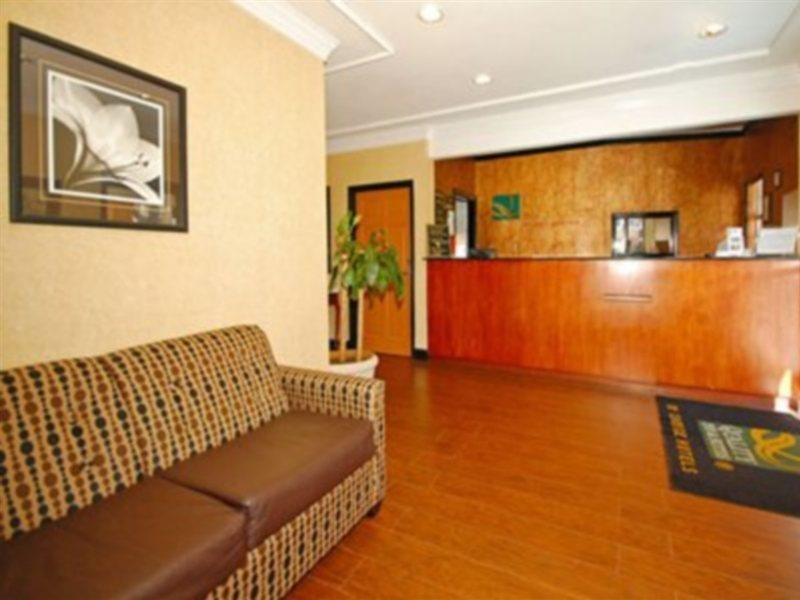 Quality Inn & Suites Lexington Interiér fotografie