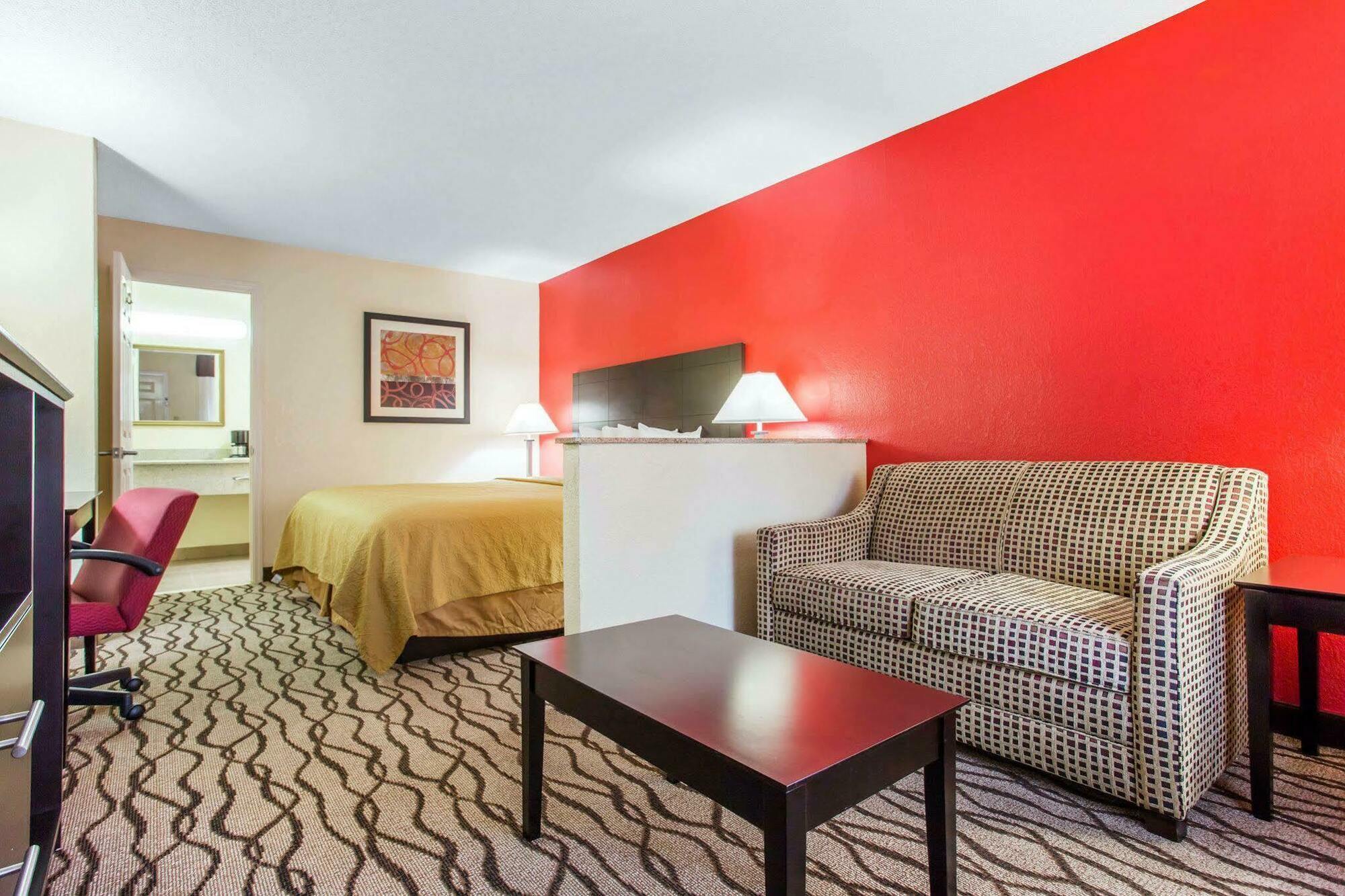 Quality Inn & Suites Lexington Exteriér fotografie