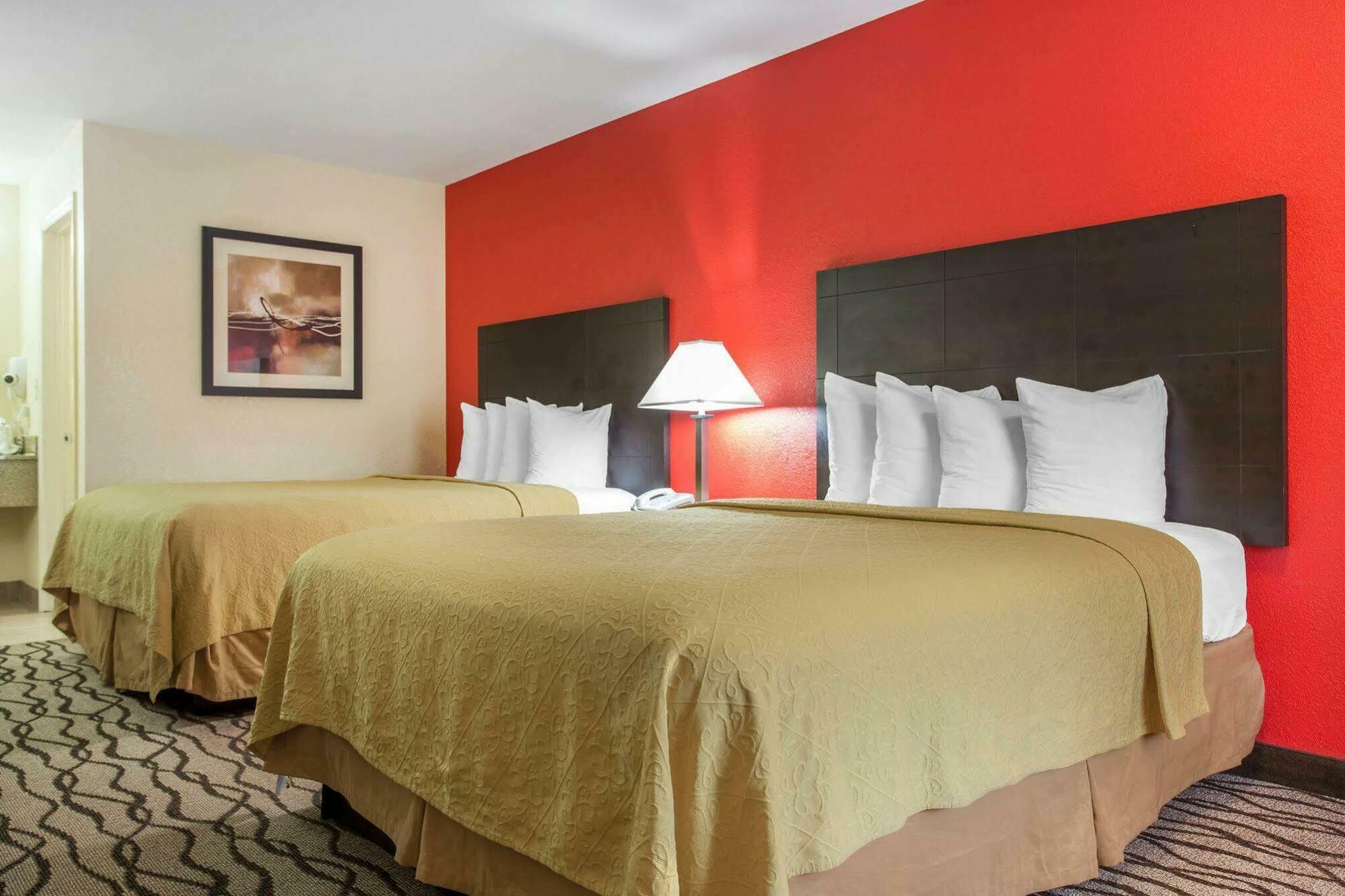 Quality Inn & Suites Lexington Exteriér fotografie