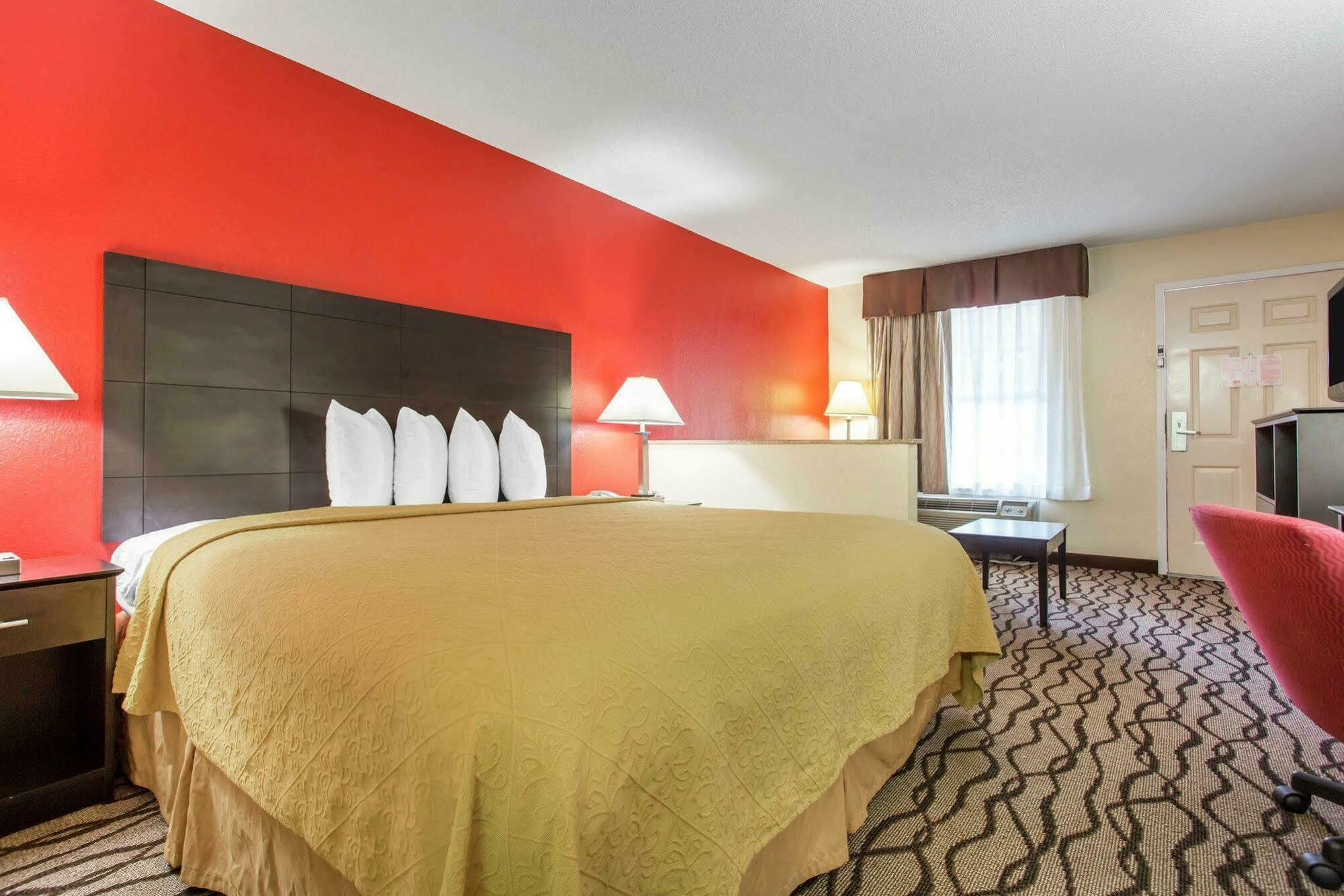 Quality Inn & Suites Lexington Exteriér fotografie